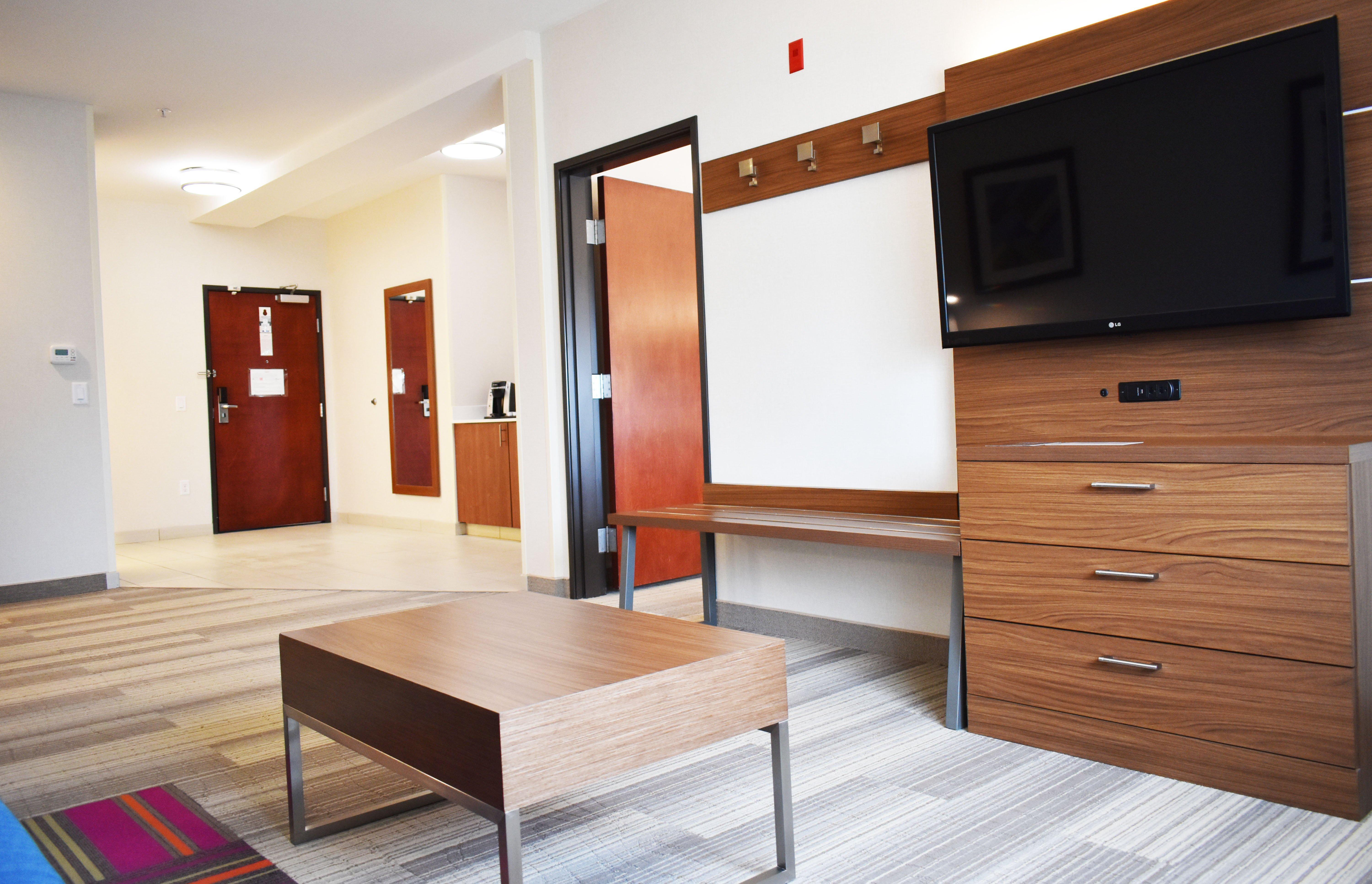 Holiday Inn Express Hotel & Suites Albany By Ihg Exterior foto